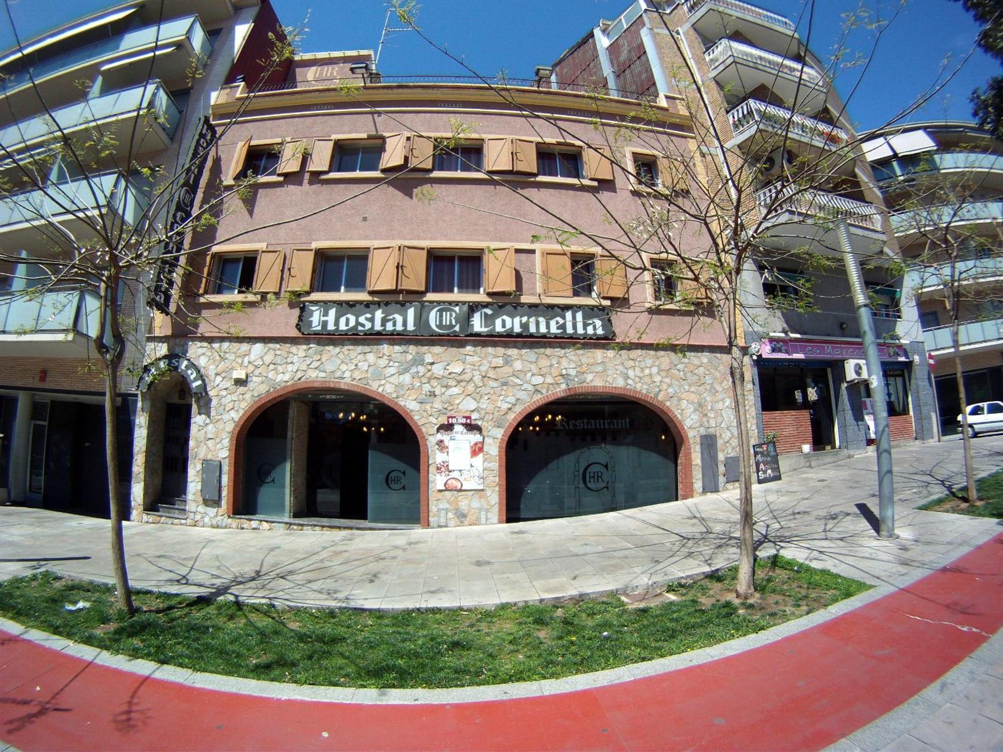 Hostal Restaurante Cornella Cornellà de Llobregat Extérieur photo